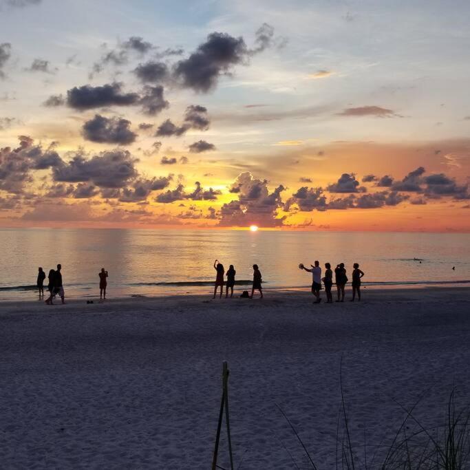 Villa Irb Surf House Waterfront Oasis+ Sunshine +Fun Kayaks Clearwater Beach Exterior foto
