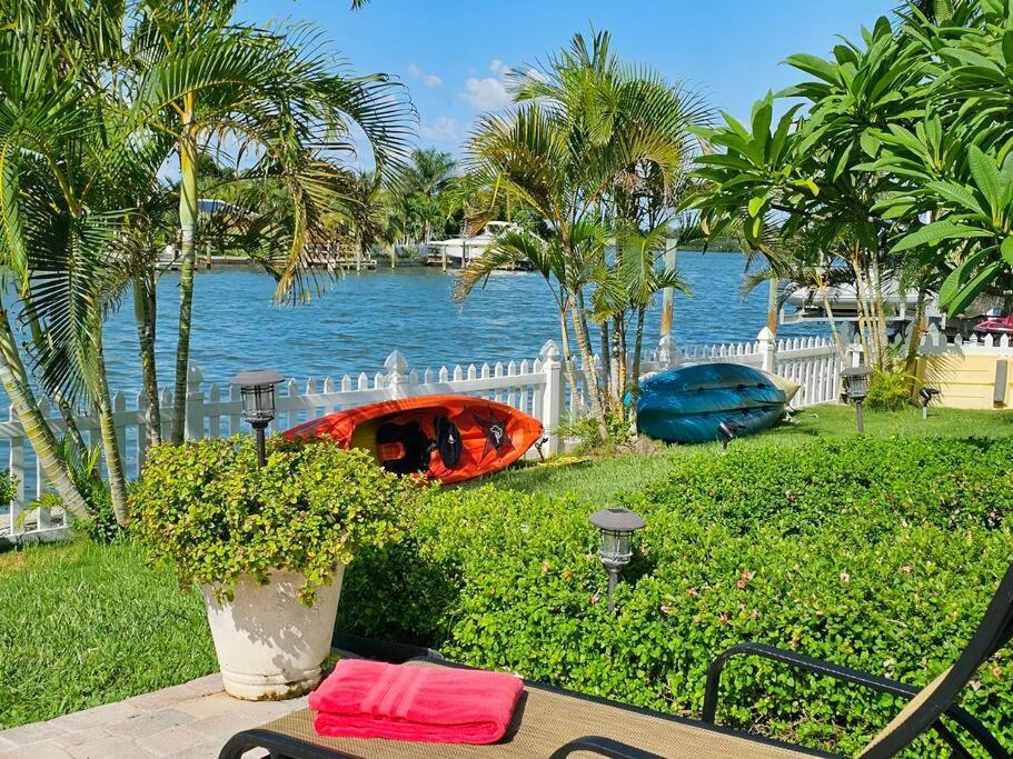 Villa Irb Surf House Waterfront Oasis+ Sunshine +Fun Kayaks Clearwater Beach Exterior foto